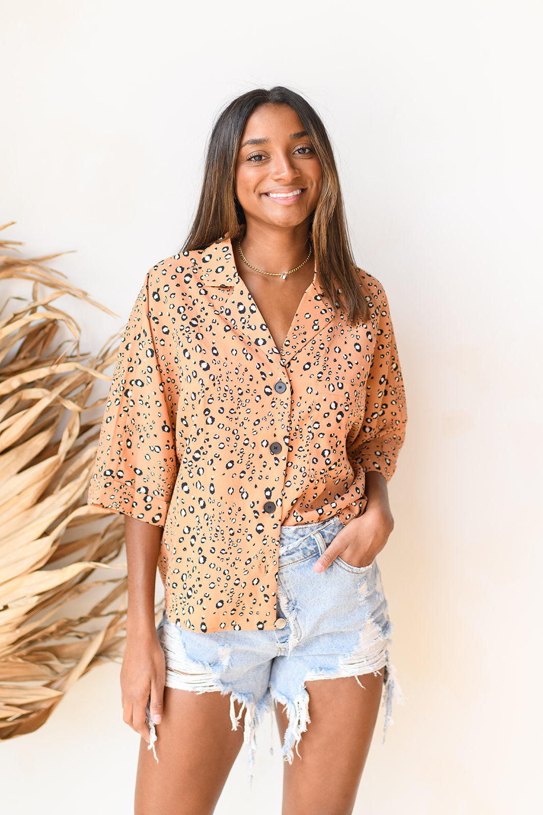 cross waist denim shorts