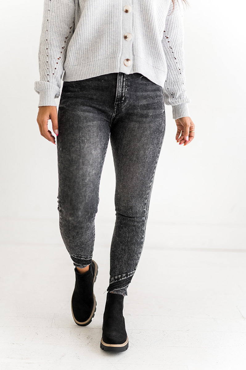 Toby High Waisted Ankle Skinny Jeans - Kancan - Size 1 Left